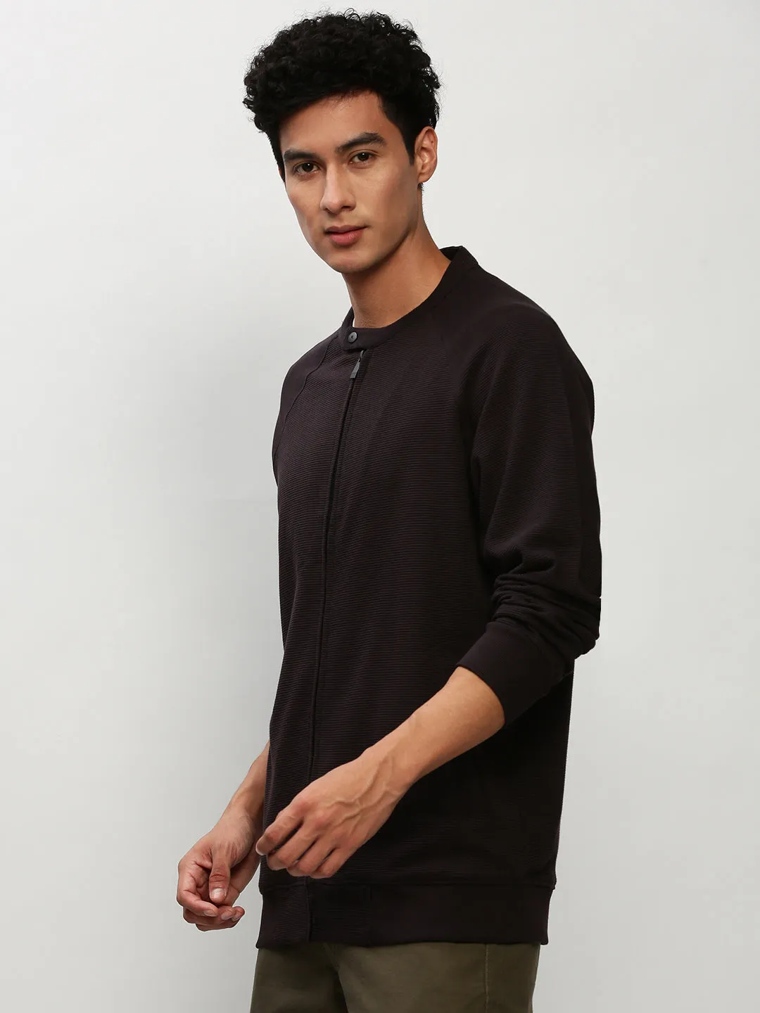 Men Black Solid Casual Sweatshirts