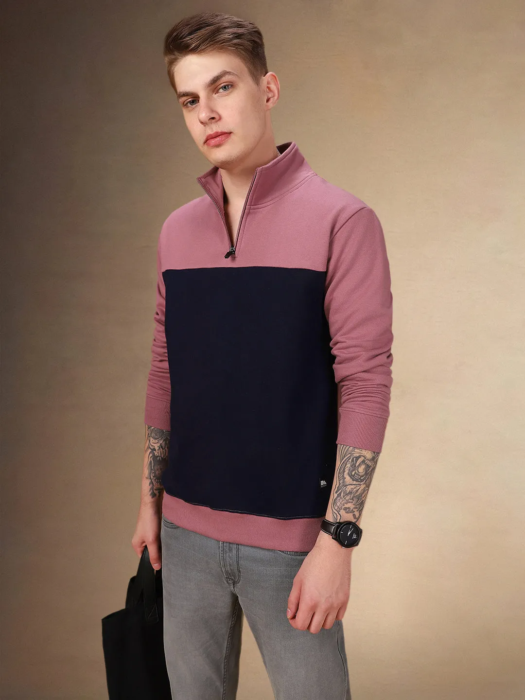 Men's Colorblocked Mock Neck Full Sleeves Regular Fit Sweatshirt