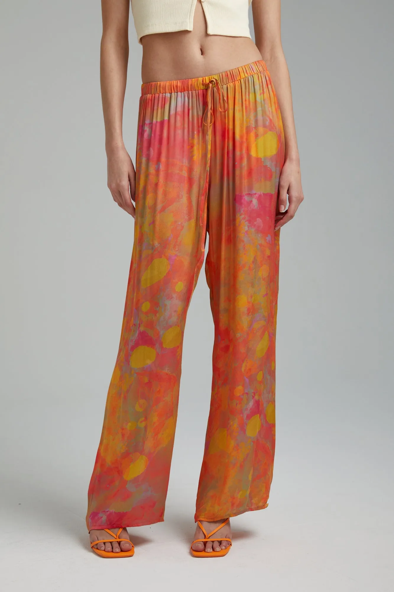 RELAXED DRAWSTRING PANT- THE SUMMI EFFECT